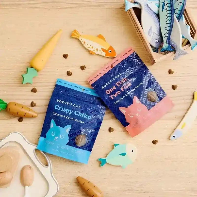 *Bocce's Bakery Crispy Chikn Crunchy Cat Treats